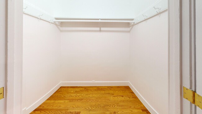 Building Photo - 1408 California St