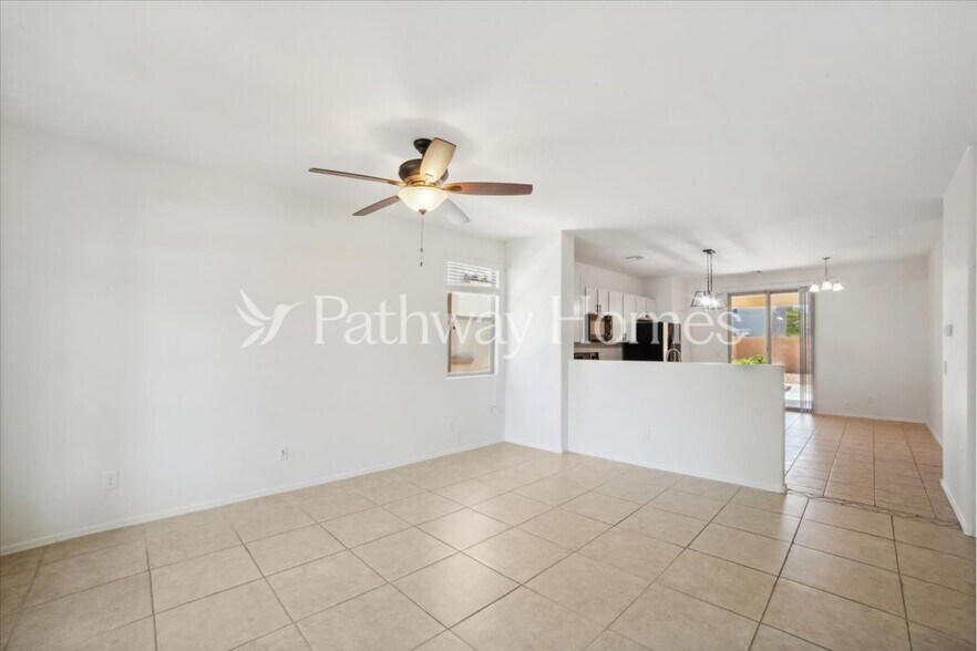 Building Photo - 11781 W Overlin Ln