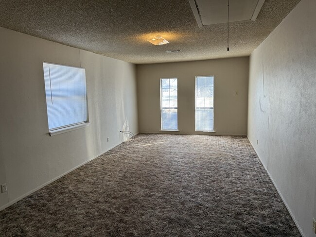 Building Photo - 371 Rs County Rd 2140