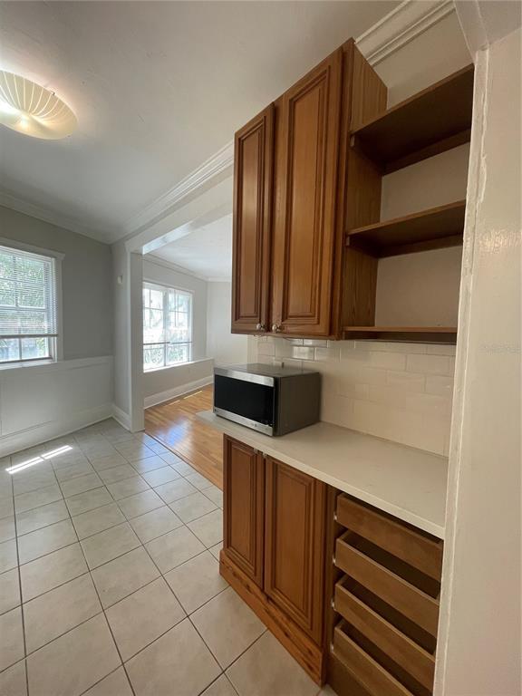 Building Photo - 2305 W Texas Ave