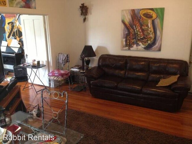 Building Photo - 4 br, 2 bath House - 716&718 4th St