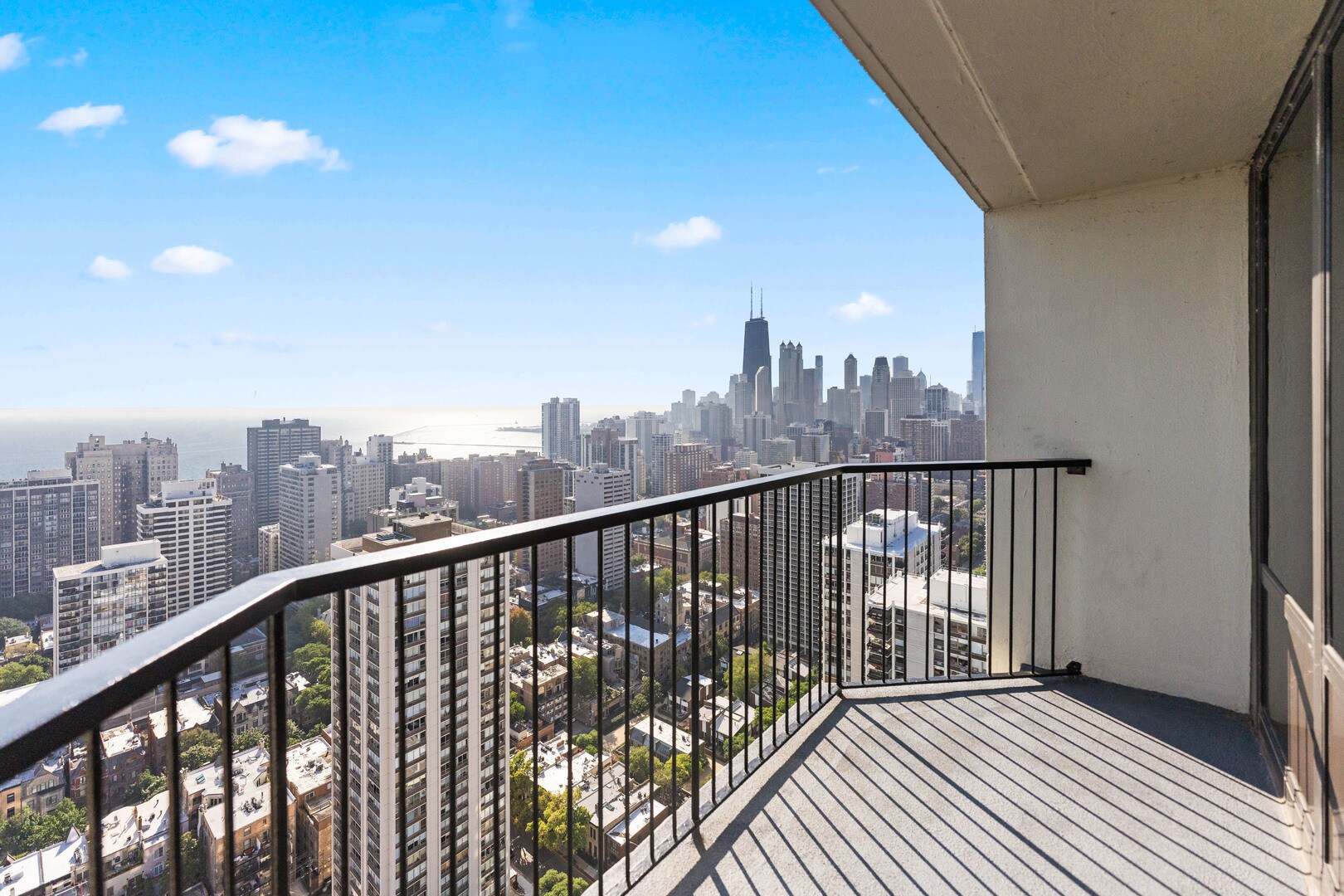 Building Photo - 1560 N Sandburg Terrace