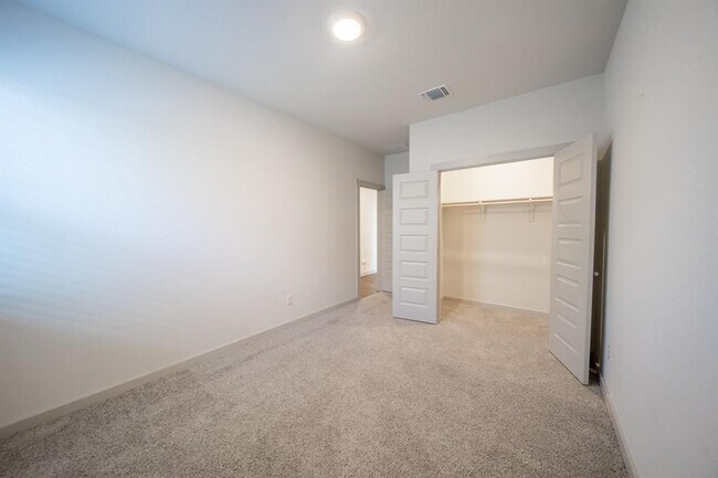 Building Photo - 119 Big Cypress Byu Rd