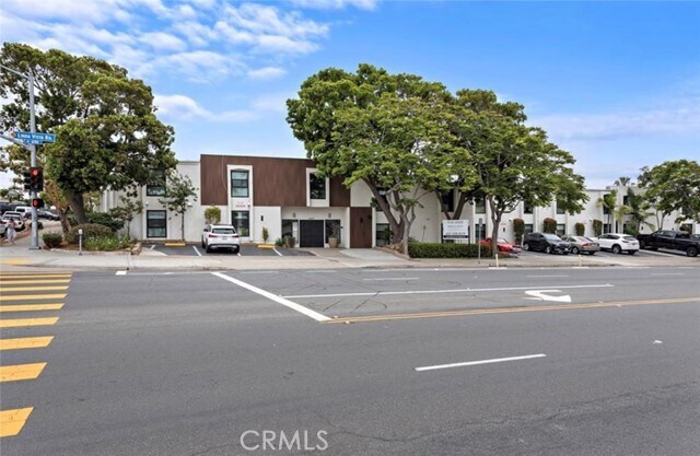 Building Photo - 6679 Linda Vista Rd