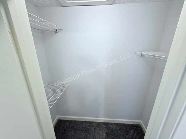 Building Photo - 2BR/2.5BA FOR RENT