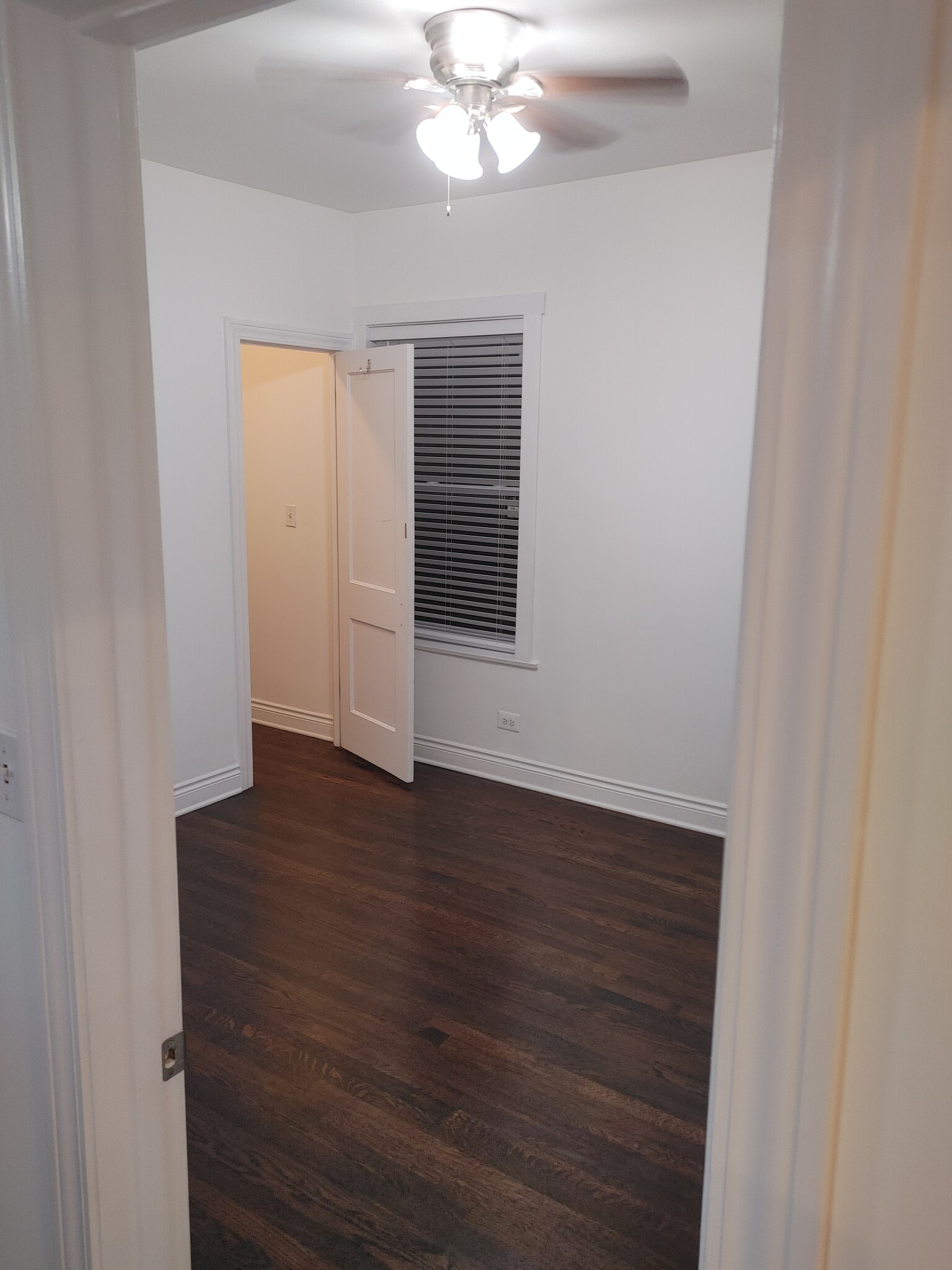 Building Photo - 5019 W Agatite Ave