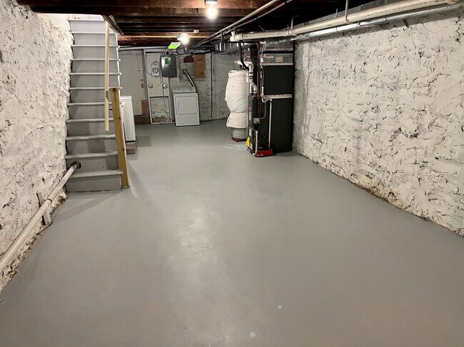 Walkout Basement 12.5 x 40 - 3026 Remington Ave