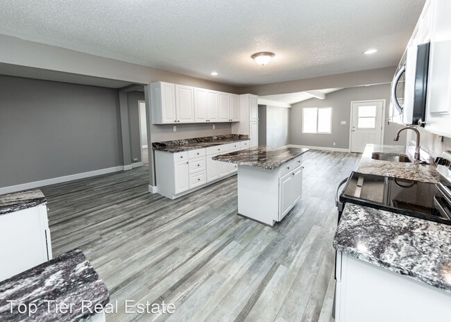 Building Photo - 3 br, 2 bath House - 1342 E Ellicott Road S