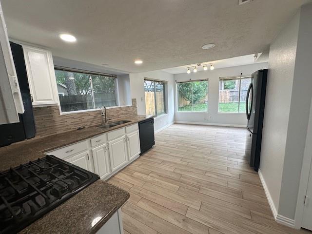Building Photo - 15818 Oak Mountain Dr