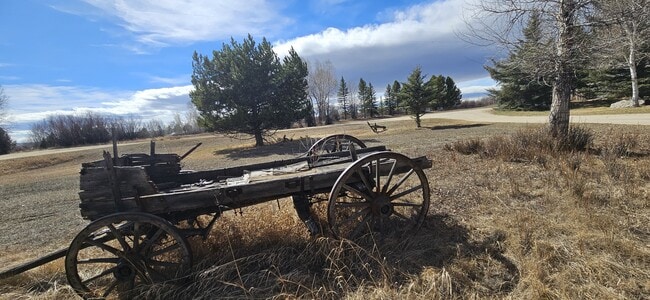 Building Photo - 7 Bert Rd