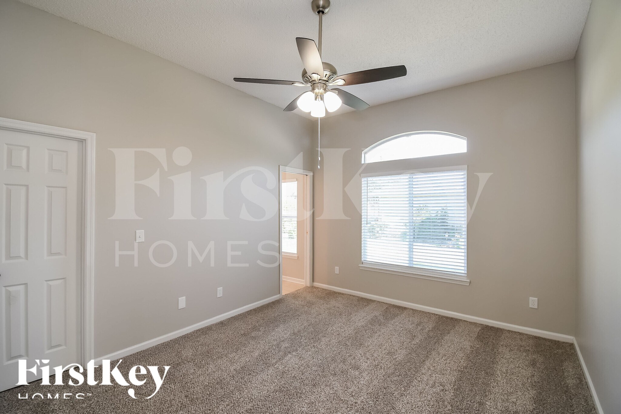 Building Photo - 2956 Centerwood Dr N