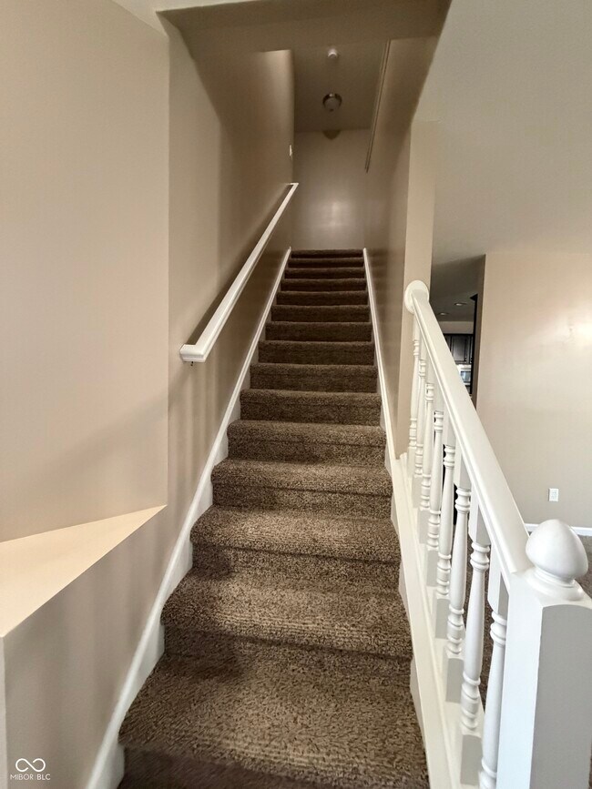 Building Photo - 9660 Angelica Dr