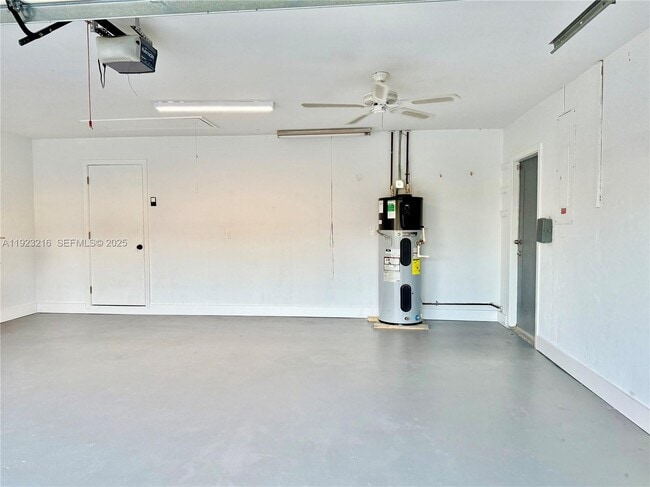 Building Photo - 16701 Bobcat Dr