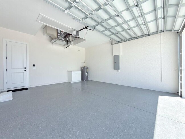 Building Photo - 14671 Lillian Cir