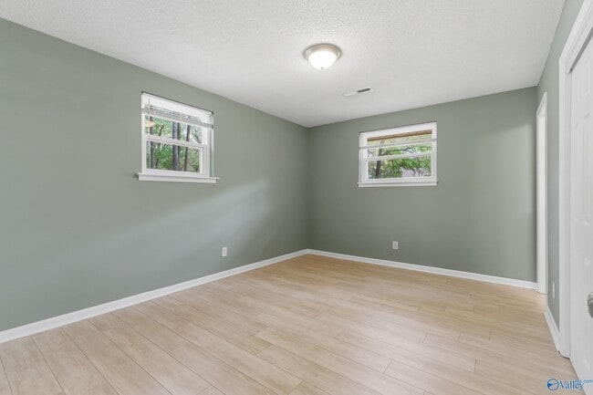 Building Photo - 504 Delaney Rd NW