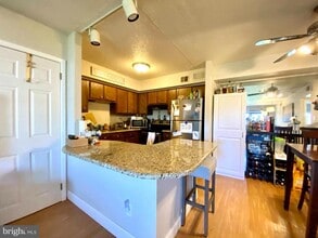 Building Photo - 5200 Hilltop Dr