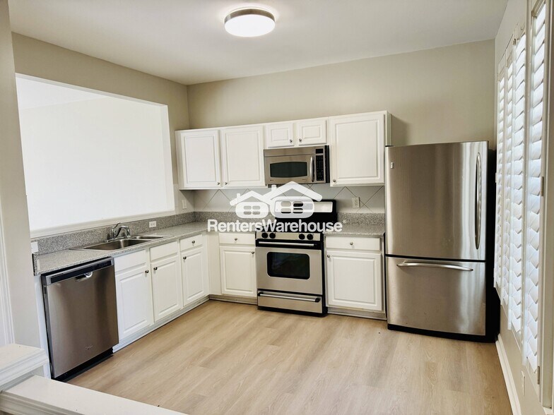 Building Photo - 1047 Prestwyck Ct
