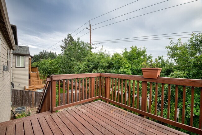 Building Photo - 14822 SW Mulberry Dr