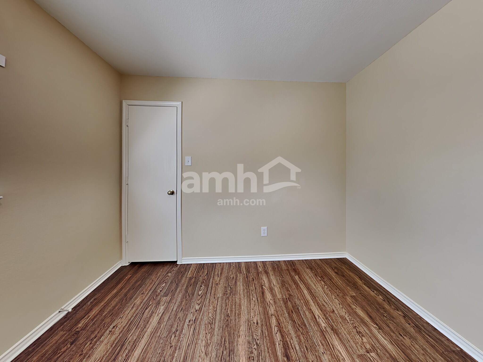 Building Photo - 11232 Vollmer Ln