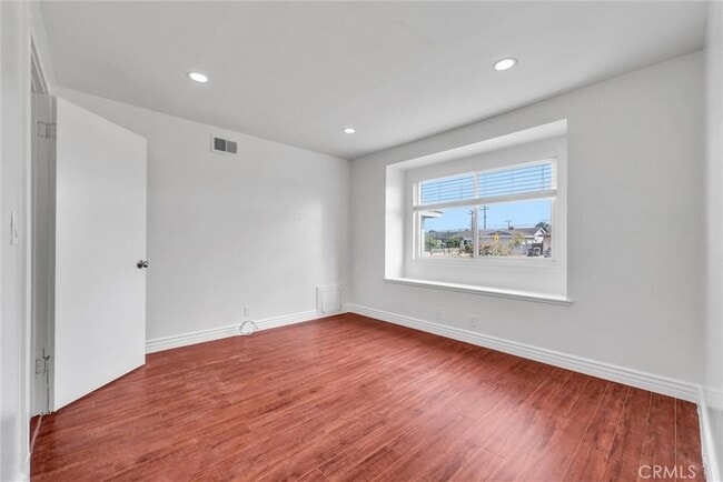 Building Photo - 8801 Mays Ave