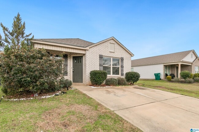 Building Photo - 16411 Waterbury Ln