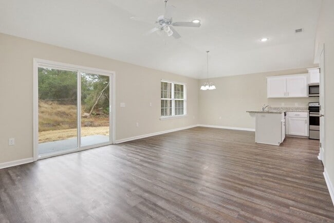 Building Photo - 3bd 2ba HOME FOR RENT!