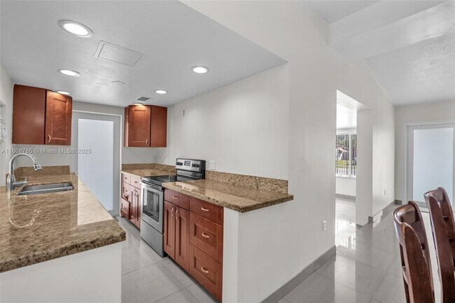Building Photo - 3930 SW 32nd Blvd