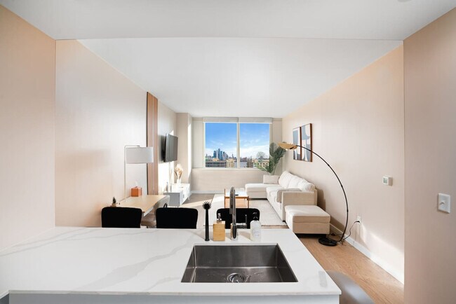 Building Photo - 629 Jefferson St