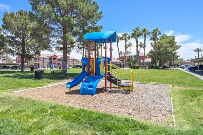 Building Photo - NE Near Nellis! Gated! Community Pool, Spa...