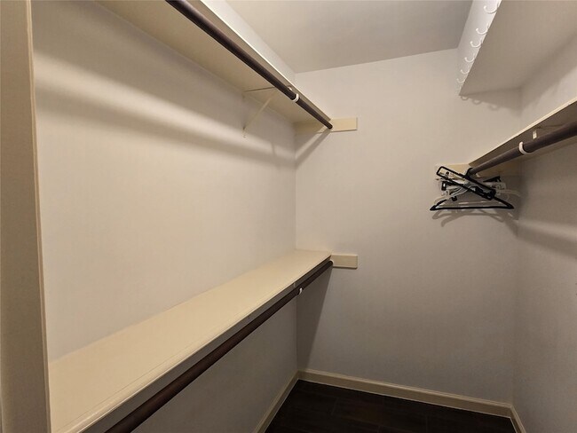 Building Photo - 856 Wax Myrtle Ln