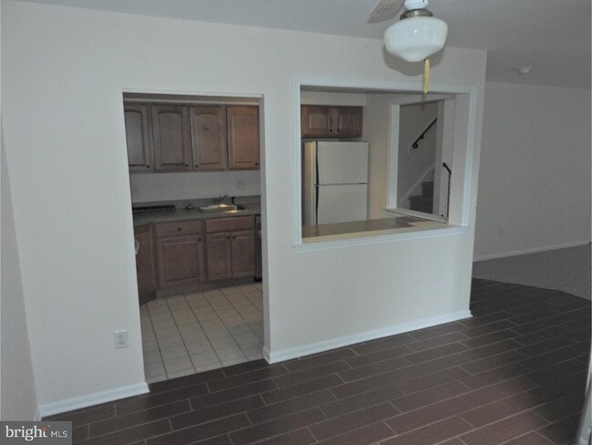 Building Photo - 1518 Manley Rd