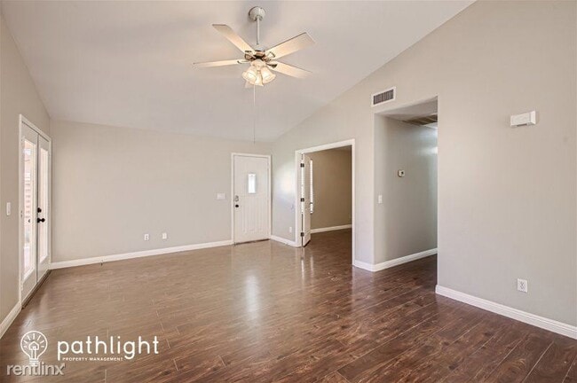 Building Photo - 3 br, 2 bath House - 12618 W Cambridge Ave...