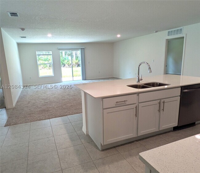 Building Photo - 1329 Biarritz St NW