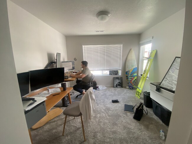 Building Photo - 1122 Starry Night Dr