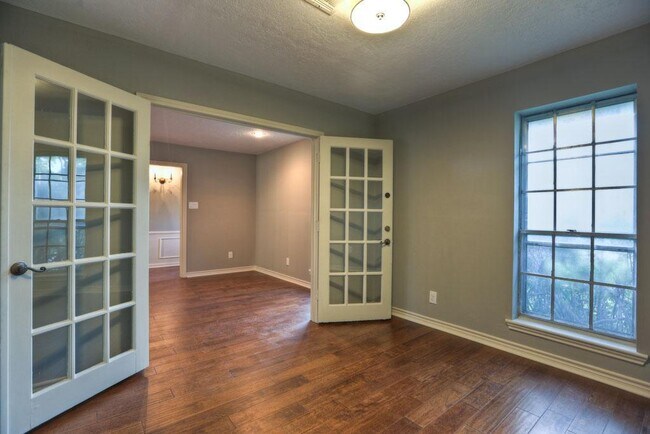 Building Photo - 1138 Cottage Oak Ln