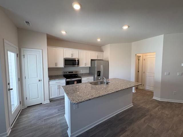 Building Photo - 3404 Sunstone Wy