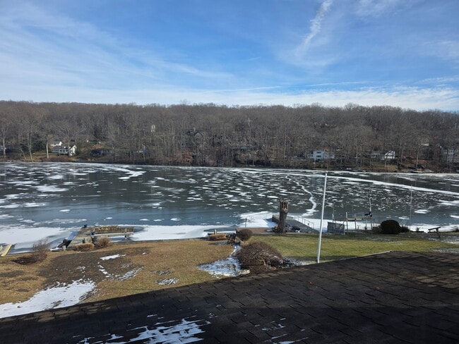 Building Photo - 23 Cedar Dr