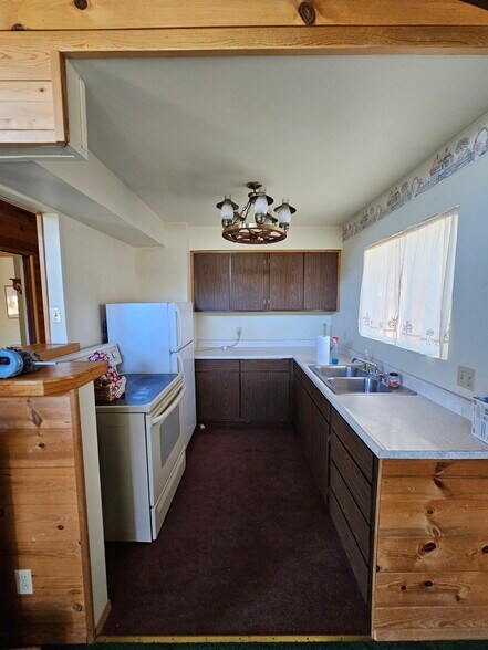 Building Photo - 2321 Cypress Way