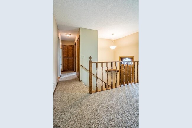 Building Photo - 9241 Upland Ln N