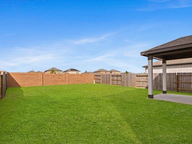 Building Photo - 8218 Leisure Pt Dr