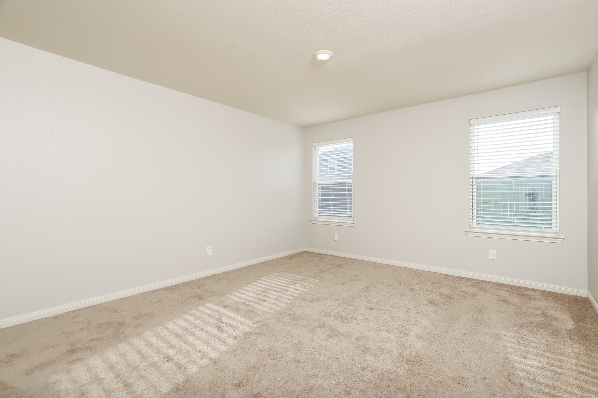 Building Photo - 7321 Lazy Cyn