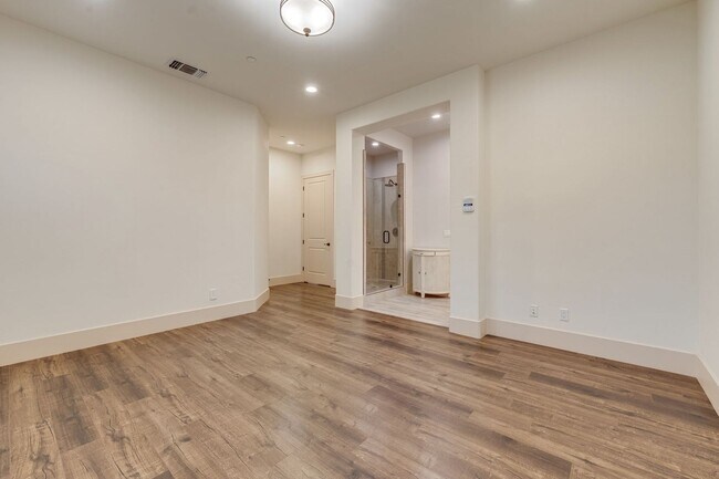 Building Photo - Utilities Included! Luxury Single-Story Ho...