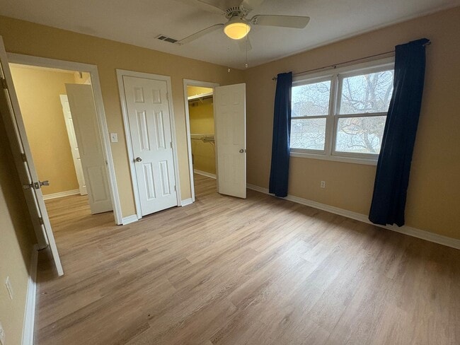 Building Photo - 2 Bed/1.5 Bath in North Jackson