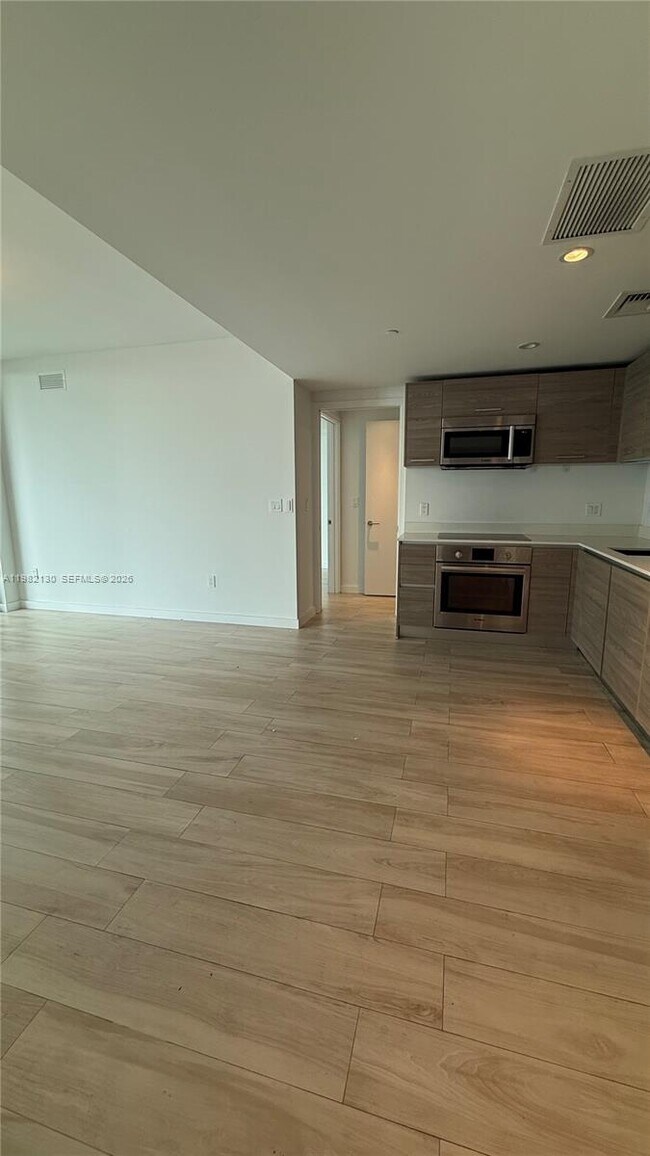 Building Photo - 1300 S Miami Ave