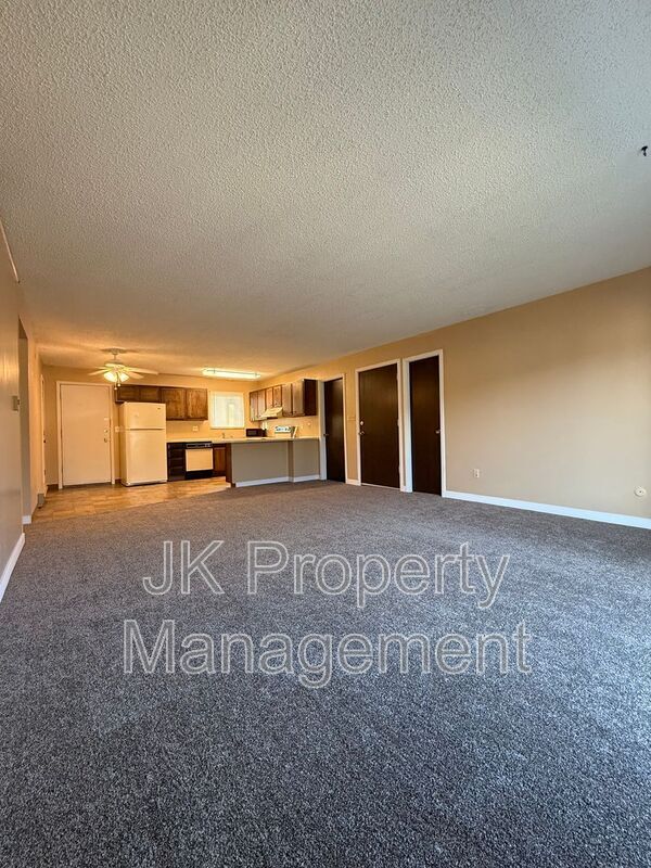 Building Photo - 4604 3rd Ave S