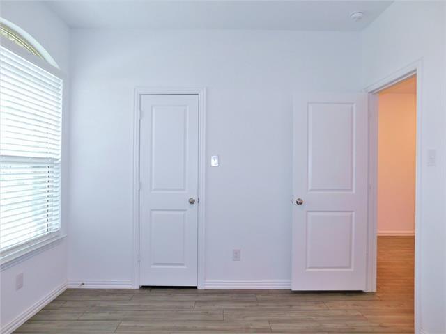 Building Photo - 1720 Da Vinci Dr