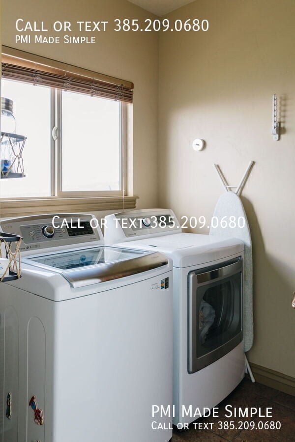 Building Photo - 1777 Crimson Oak Dr