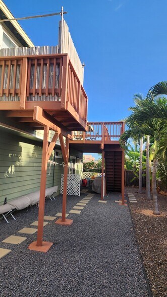 downstairs rental unit - 1874 Kaahele Pl