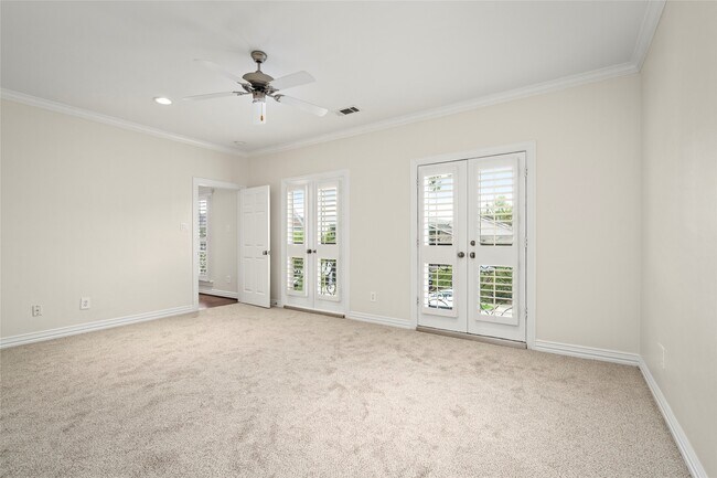 Building Photo - 1505 Potomac Dr
