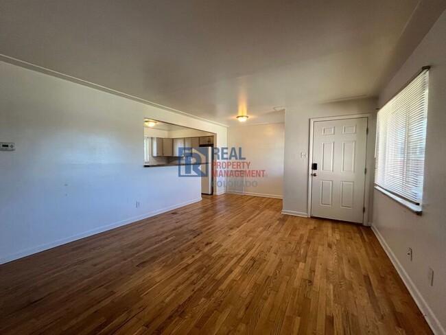 Building Photo - 3696 Glencoe St